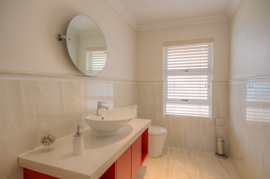 4 Bedroom Property for Sale in Royal Alfred Marina Eastern Cape